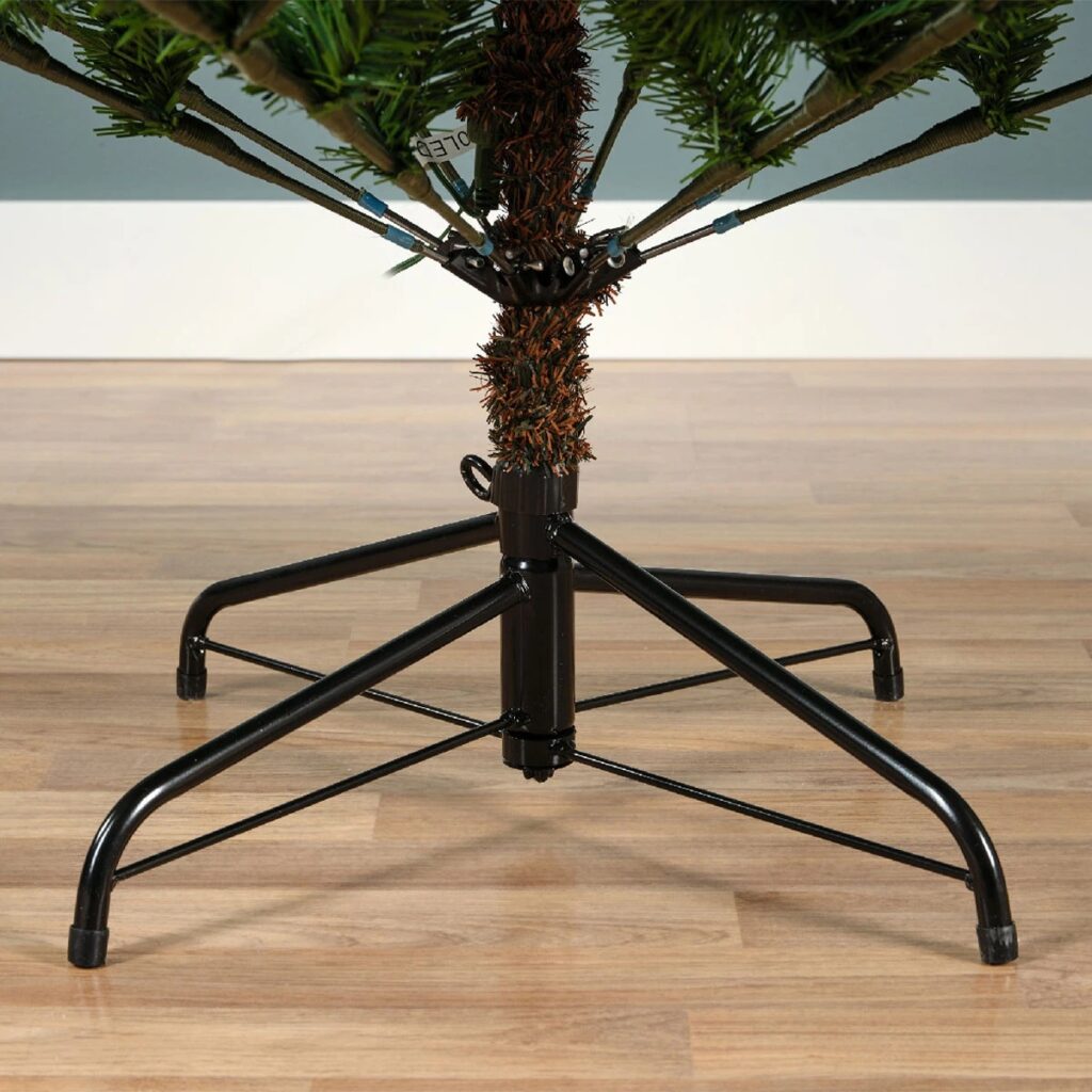 Everlands Allison Pine Pre-Lit 7ft Christmas Tree 8720725875326 2